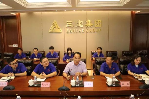 稅企共建話黨建，減稅降費促發(fā)展